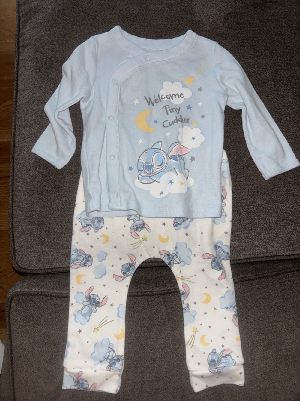 Disney Blue and White Stitch 'Welcome Tiny Cuddler' Matching Set